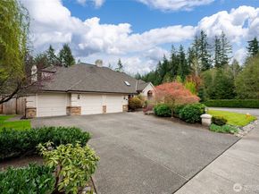 2636 259th Court SE, Sammamish WA 98075