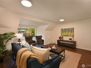 2636 259th Court SE, Sammamish WA 98075