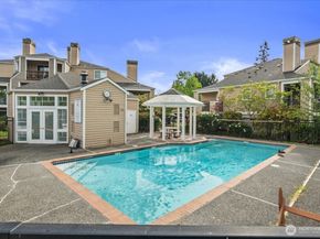 5300 Harbour Pointe Boulevard 306H, Mukilteo WA 98275