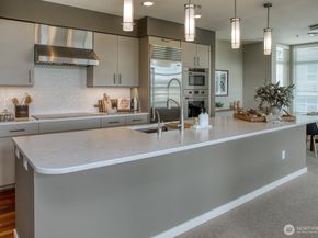 170 Harbor Sq Loop NE A411, Bainbridge Island WA 98110