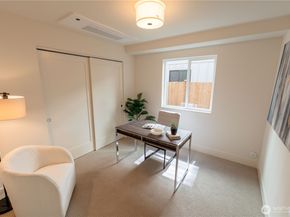 13540 39th Avenue NE B, Seattle WA 98125