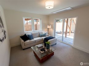 13540 39th Avenue NE B, Seattle WA 98125
