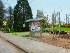 6525 23rd Avenue NE, Seattle WA 98115