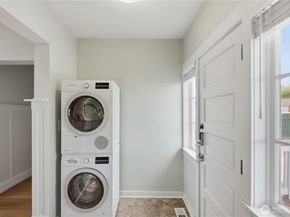 145 Park Avenue N, Renton WA 98057