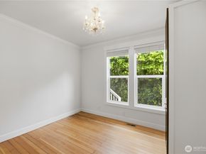 145 Park Avenue N, Renton WA 98057