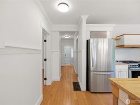 145 Park Avenue N, Renton WA 98057