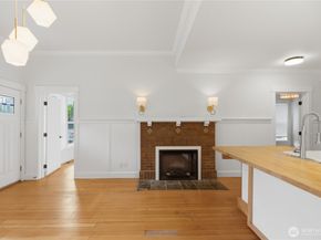 145 Park Avenue N, Renton WA 98057