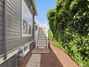 145 Park Avenue N, Renton WA 98057