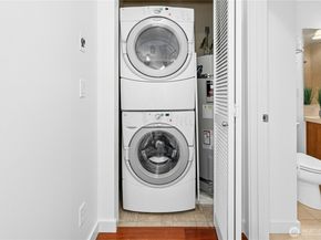 150 102nd Avenue SE 105, Bellevue WA 98004