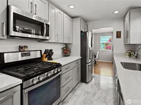 707 W Bertona Street, Seattle WA 98119