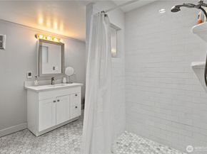 707 W Bertona Street, Seattle WA 98119