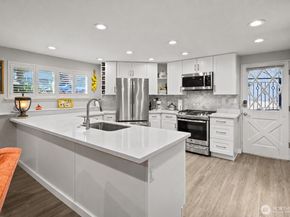 707 W Bertona Street, Seattle WA 98119