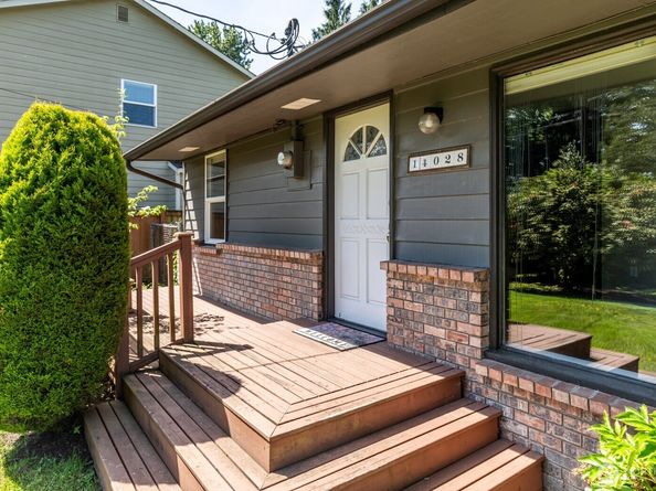 14028 Serene Way, Lynnwood WA 98087