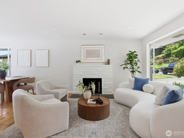 2830 23rd Avenue W, Seattle WA 98199