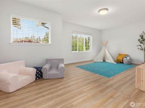 5231 NE 11th Court, Renton WA 98059