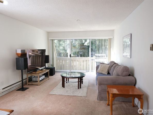 4823 180th Street SW H204, Lynnwood WA 98037