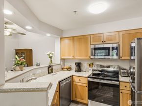 15300 112th Avenue NE A204, Bothell WA 98011