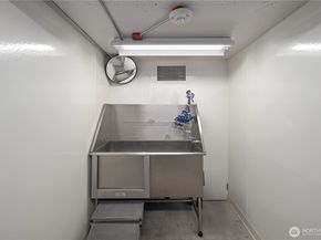 1760 NW 56th Street 122, Seattle WA 98107