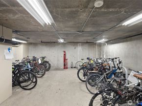 1760 NW 56th Street 122, Seattle WA 98107