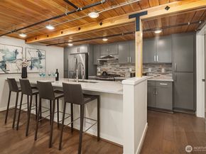 3298 NE 65th Street 103, Seattle WA 98115