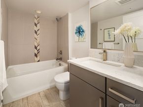 3298 NE 65th Street 103, Seattle WA 98115