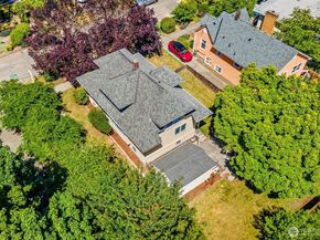 943 NW 60th Street, Seattle WA 98107