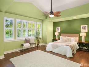 900 228th Avenue NE 15C, Sammamish WA 98074