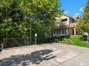 900 228th Avenue NE 15C, Sammamish WA 98074
