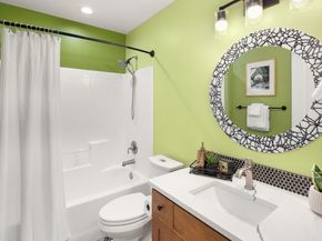 900 228th Avenue NE 15C, Sammamish WA 98074