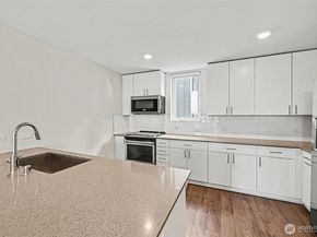 7120 B Beacon Avenue S 2, Seattle WA 98108