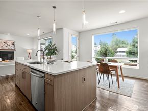 15421 12th Avenue W, Lynnwood WA 98087