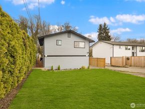 5306 26th Avenue S, Seattle WA 98118