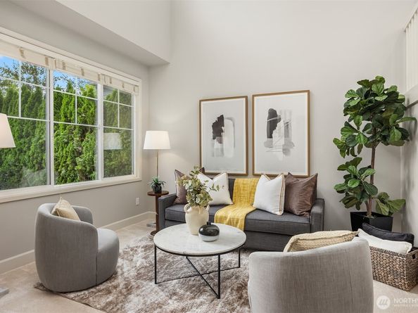 914 272nd Place SE, Sammamish WA 98075