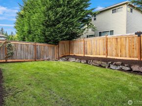 914 272nd Place SE, Sammamish WA 98075