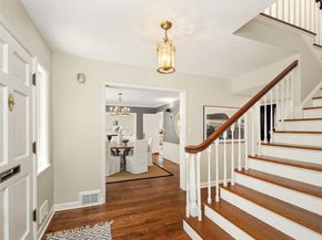 818 E Edgar Street, Seattle WA 98102