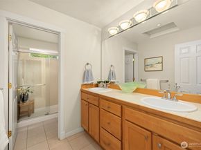 1601 NE Katsura Street 103, Issaquah WA 98029