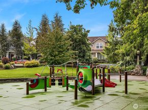 1601 NE Katsura Street 103, Issaquah WA 98029