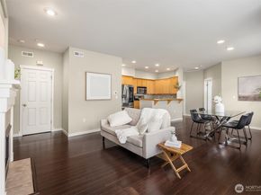 1601 NE Katsura Street 103, Issaquah WA 98029