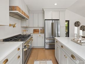 1014 4th Avenue N, Seattle WA 98109