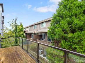 314 Chelan Avenue NE, Renton WA 98059