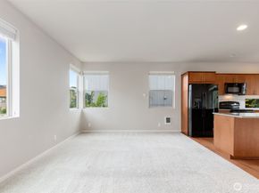 314 Chelan Avenue NE, Renton WA 98059
