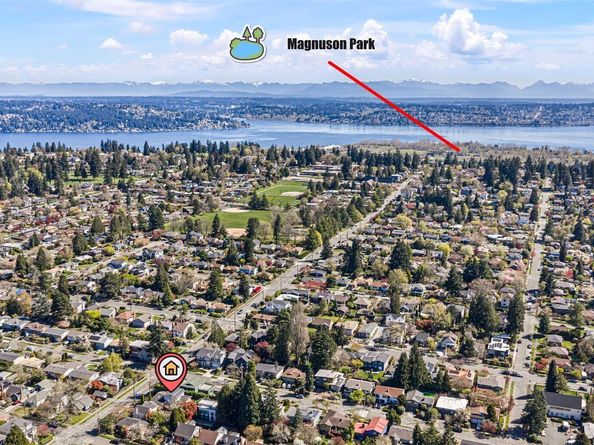 3813 NE 70th Street, Seattle WA 98115