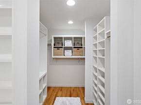 3813 NE 70th Street, Seattle WA 98115
