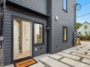 7062 Cleopatra Place NW, Seattle WA 98117