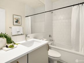 7062 Cleopatra Place NW, Seattle WA 98117