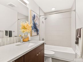 8840 Interlake Avenue N, Seattle WA 98103