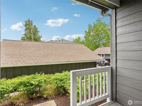 2460 NE Park Drive, Issaquah WA 98028