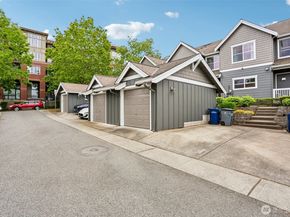 2460 NE Park Drive, Issaquah WA 98028