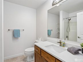 2460 NE Park Drive, Issaquah WA 98028