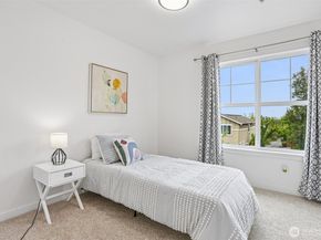 2460 NE Park Drive, Issaquah WA 98028